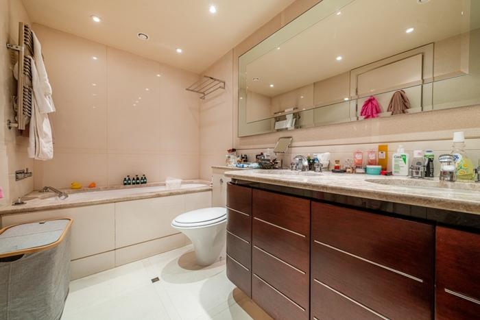 File:51305 7127 IMG 08 0001.jpeg