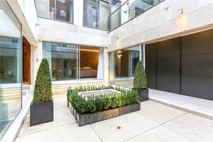 49602 MAS170116 IMG 04 0000.jpeg