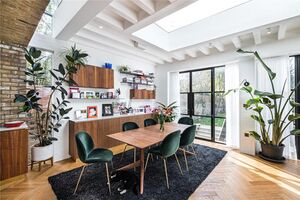 37916 ISL200685 IMG 04 0000.jpeg