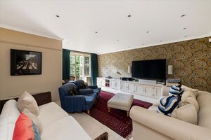 65806 POD012255443 IMG 07 0000.jpeg