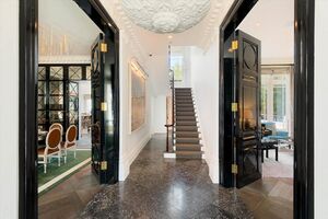 65809 KEN190152 IMG 05 0000.jpeg