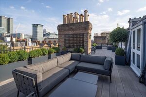 65830 SJW012162940 IMG 11 0000.jpeg