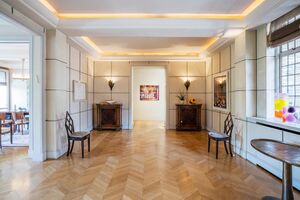 63077 MRY012098907 IMG 04 0000.jpeg