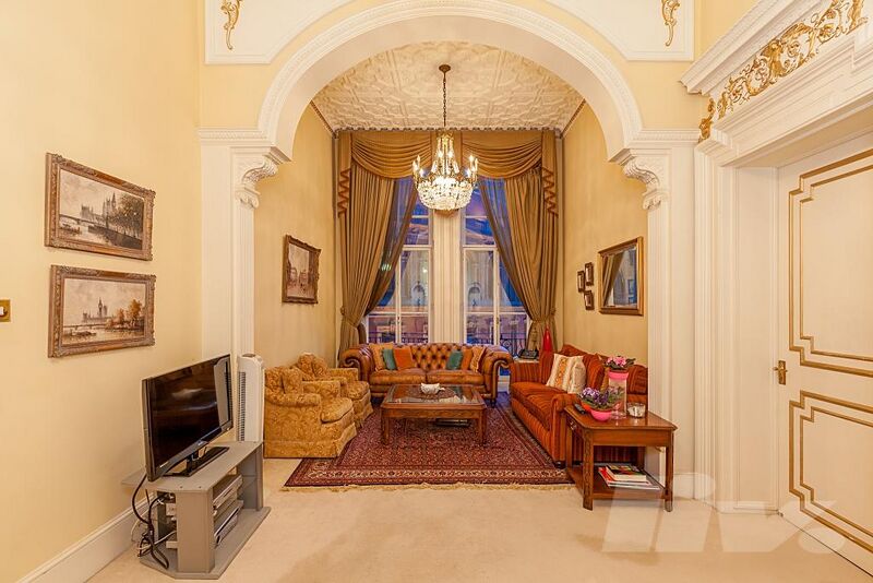 File:54583 LIVH 010848 IMG 16 0000.jpeg