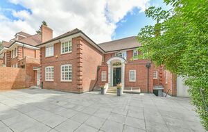 62080 LON210432 IMG 00 0000.jpeg