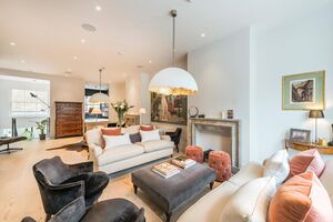 67880 FLH012132689 IMG 08 0001.jpeg