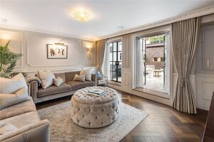 62080 LON200428 IMG 04 0000.jpeg