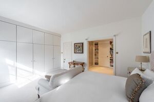 44264 SLN220056 IMG 16 0000.jpeg