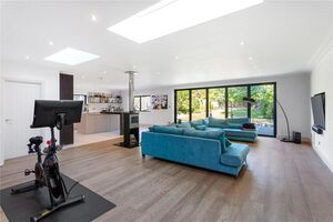 595 WHS220208 IMG 09 0000.jpeg