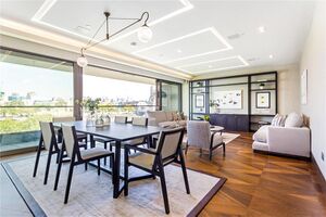 48919 DOS180137 IMG 08 0001.jpeg