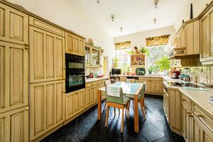 50634 HPE012096460 IMG 07 0000.jpeg