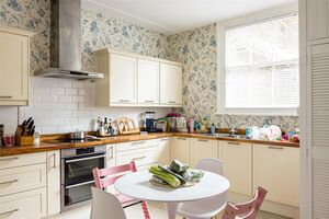 46451 RUS220193 IMG 05 0000.jpeg