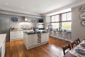 65809 KEN012221833 IMG 05 0000.jpeg