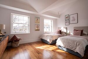 79209 RX152757 IMG 12 0000.jpeg