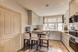 39899 8RMKC IMG 06 0000.jpeg