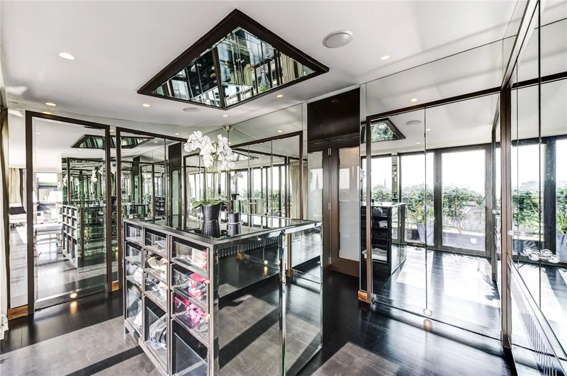 File:54583 LIVH 017483 IMG 08 0000.png