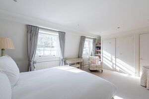 44264 SLN220056 IMG 14 0000.jpeg