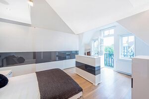 52788 WEC220057 IMG 06 0000.jpeg