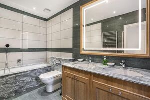 62080 LON210410 IMG 15 0000.jpeg