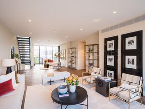 82091 CS 208 IMG 04 0000.jpeg