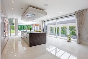 65833 WMB012242910 IMG 04 0001.jpeg