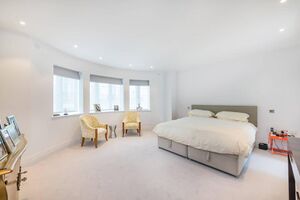 76585 1060292 IMG 09 0000.jpg