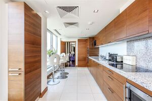 53038 CBW184260 IMG 11 0000.jpeg