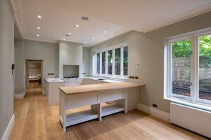 65830 SJW012175797 IMG 05 0000.jpeg