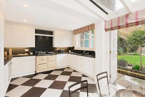 65809 KEN012151735 IMG 07 0000.jpeg