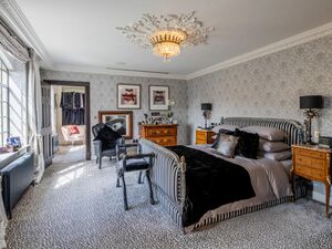 79209 RX185574 IMG 10 0000.jpeg