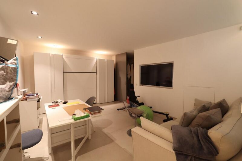 File:2521 VANTA 001073 IMG 04 0000.jpeg