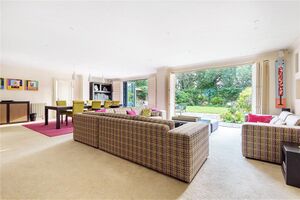 22317 TOT120055 IMG 03 0000.jpeg