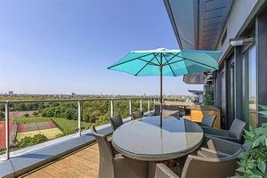 53038 CBW184260 IMG 04 0000.jpeg