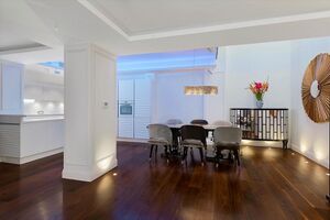 65827 SLA012140994 IMG 04 0004.jpeg