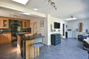 374 SCY220226 IMG 04 0000.jpeg