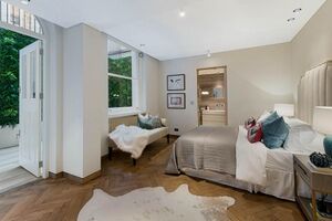 44264 SLN210202 IMG 15 0000.jpeg