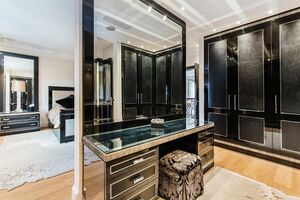 62080 LON190221 IMG 07 0000.jpeg