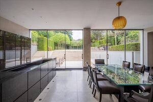 65830 SJW012221595 IMG 01 0000.jpeg