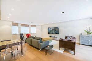 76585 1060292 IMG 08 0000.jpg