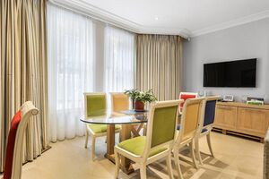 62080 LON210410 IMG 05 0000.jpeg