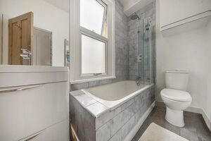 44370 LRS1001AD6 IMG 15 0007.jpeg