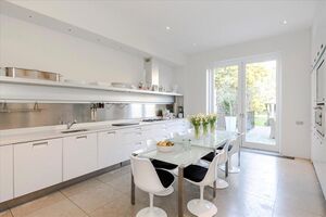 65830 SJW180081 IMG 10 0000.jpeg