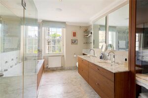 233942 AWY160080 IMG 04 0000.jpeg