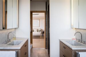 46451 RUS200016 IMG 18 0000.jpg