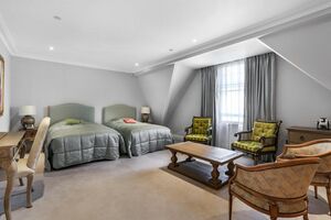 62080 LON210410 IMG 14 0000.jpeg