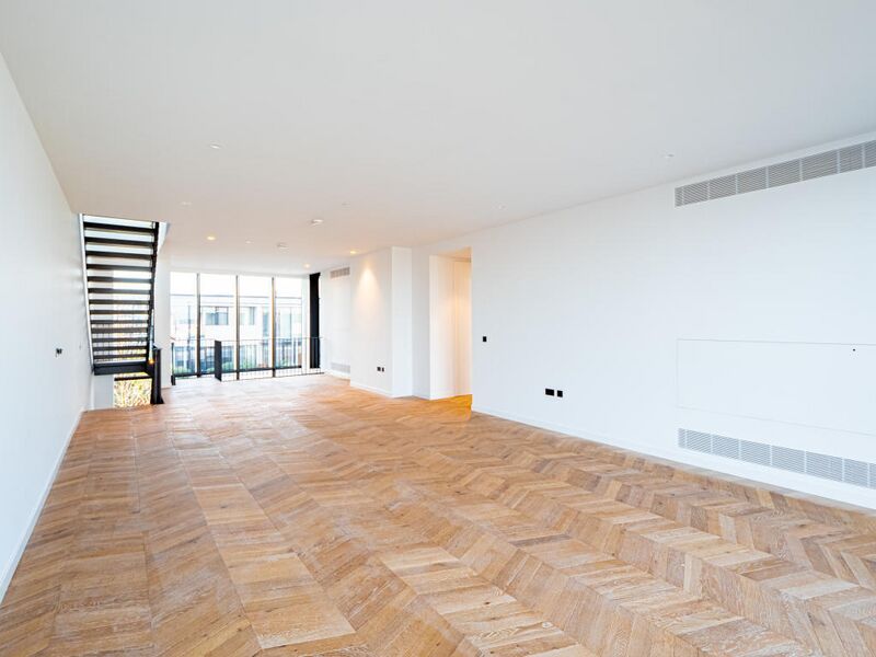 File:82091 CS 135 IMG 06 0000.jpeg