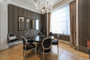 79209 RX169960 IMG 04 0000.jpeg