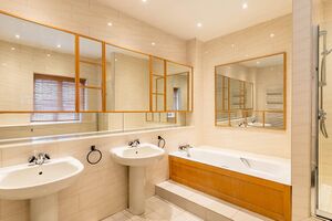 215642 RX180598 IMG 25 0000.jpeg