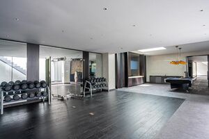 65830 SJW012221595 IMG 08 0000.jpeg