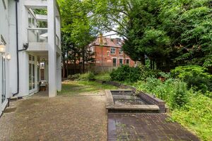 215642 RX180598 IMG 37 0000.jpeg